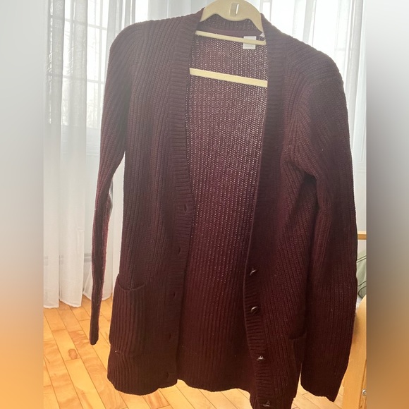 Red cardigan - Picture 2 of 2